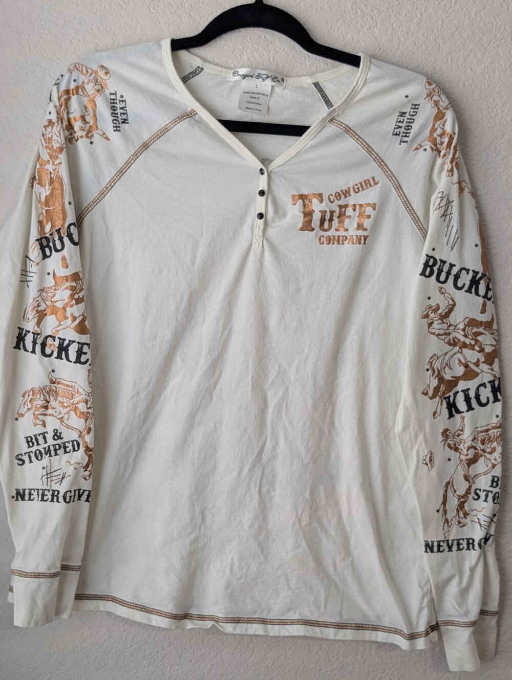 Cowgirl Tuff Company Long Sleeve Henley Top Size Large - Picture 2 of 7